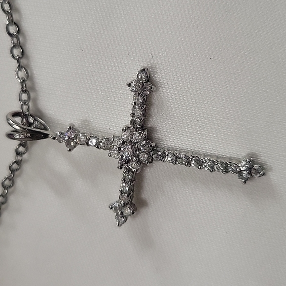 Diamond Cross Necklace - Picture 5 of 8